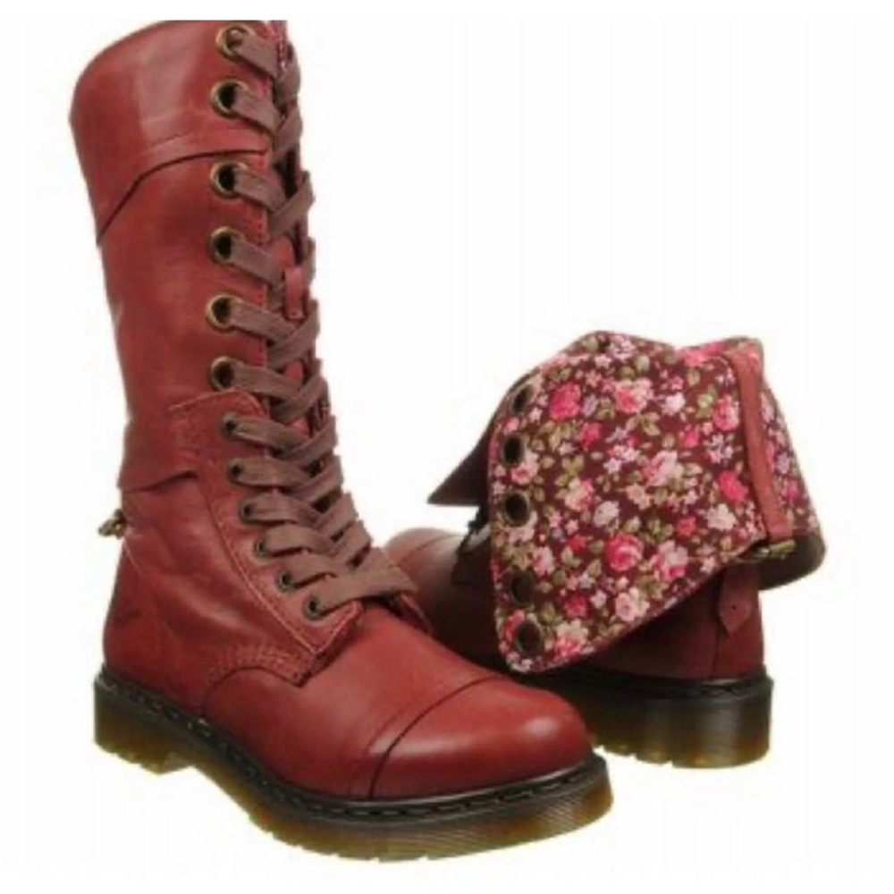 DR. MARTENS